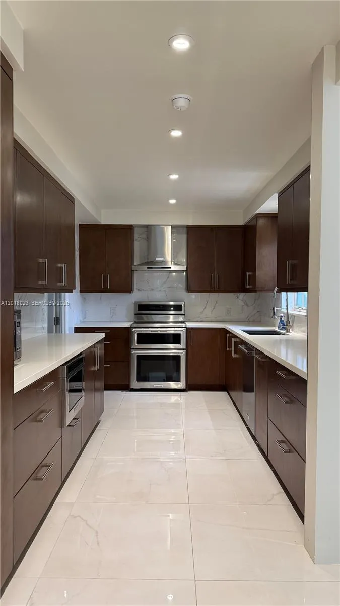 921 Belle Meade Island Dr # 0, Miami FL 33138