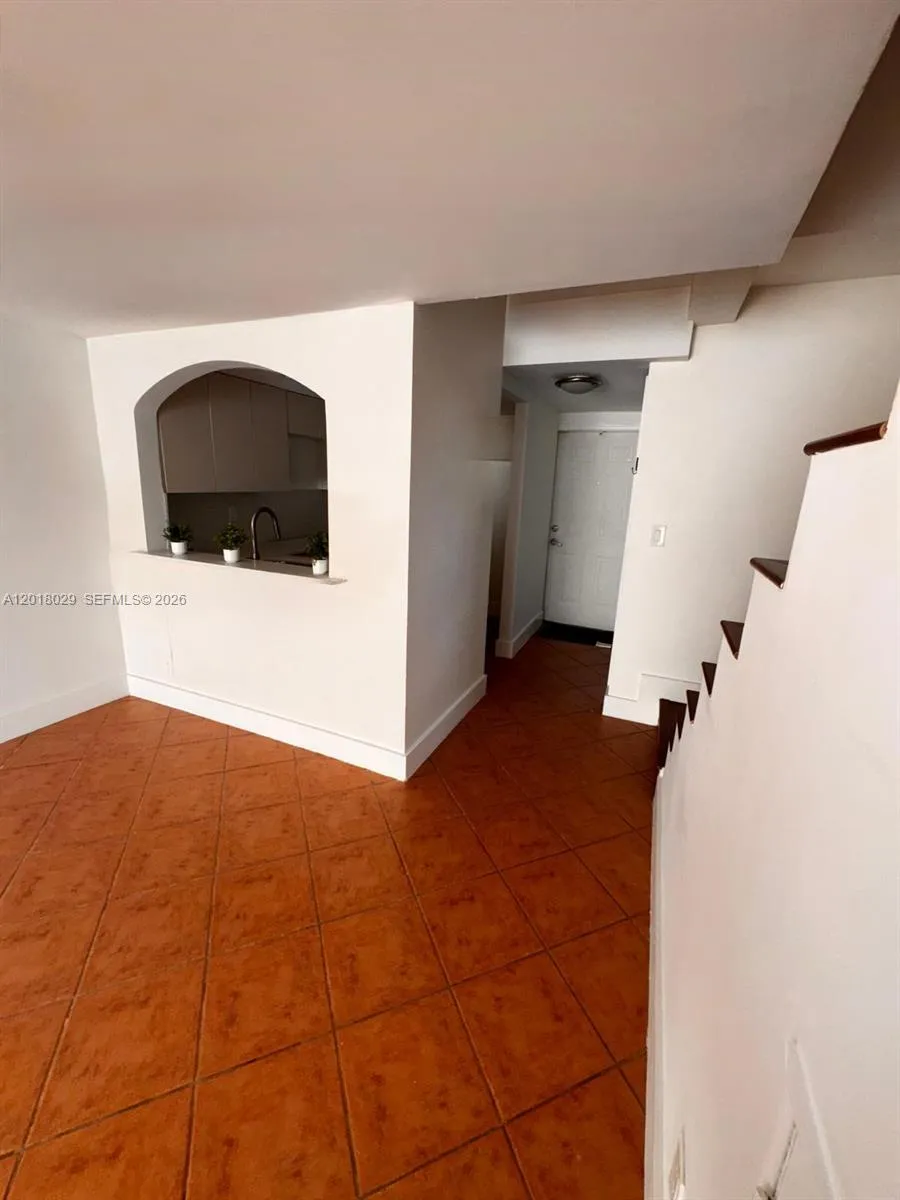 6709 N Kendall Dr # 230, Pinecrest FL 33156