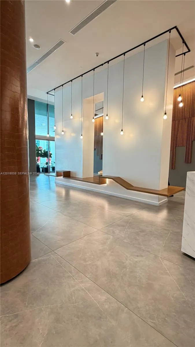 350 S Miami Ave # 3814, Miami FL 33130