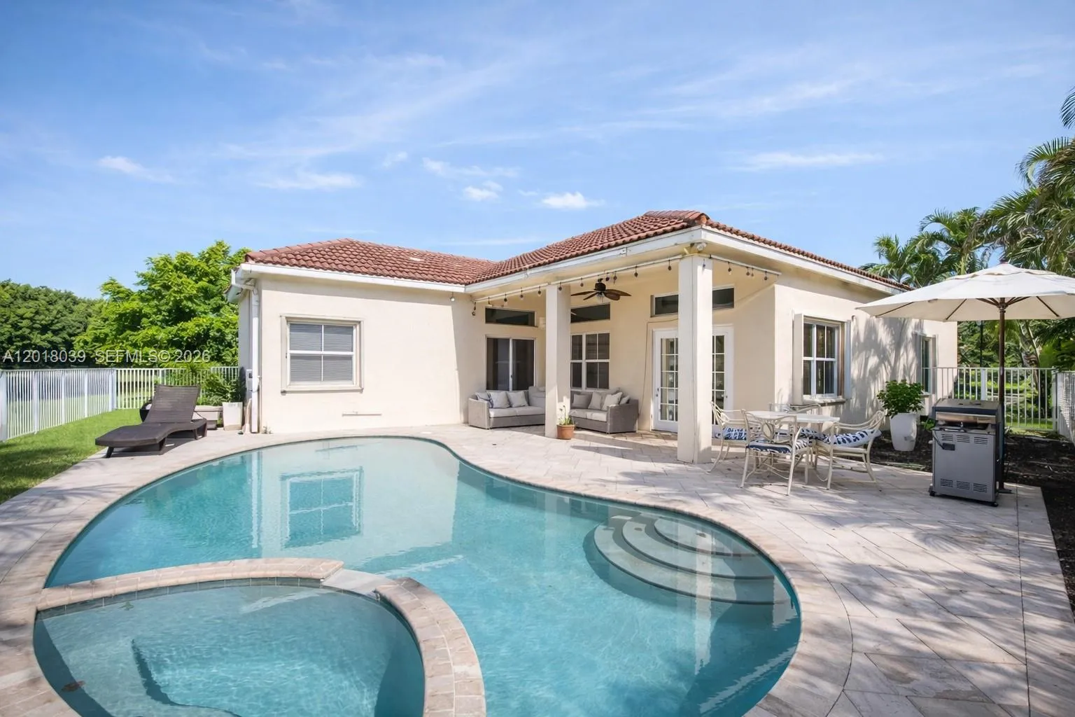 777 Tanglewood Cir, Weston FL 33327