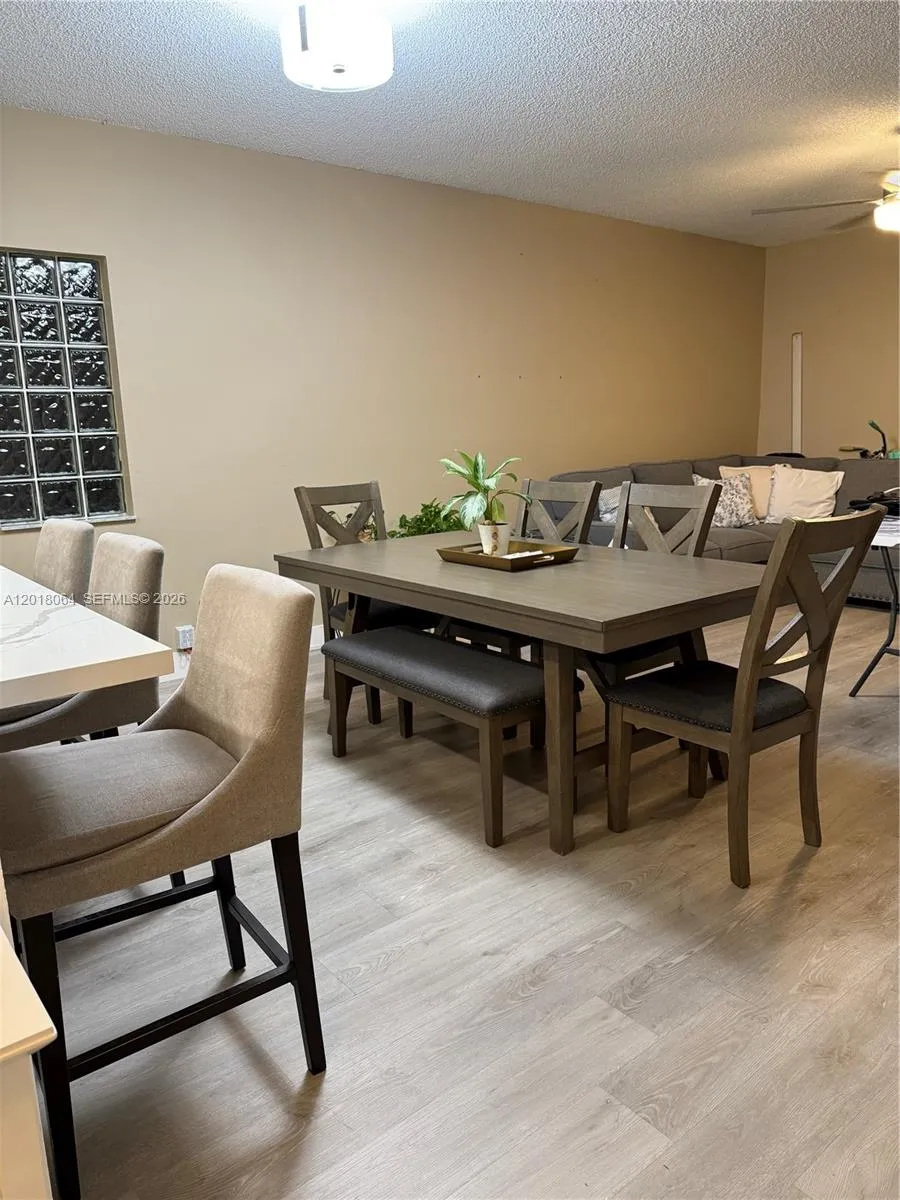 16213 Emerald Cove Rd, Weston FL 33331