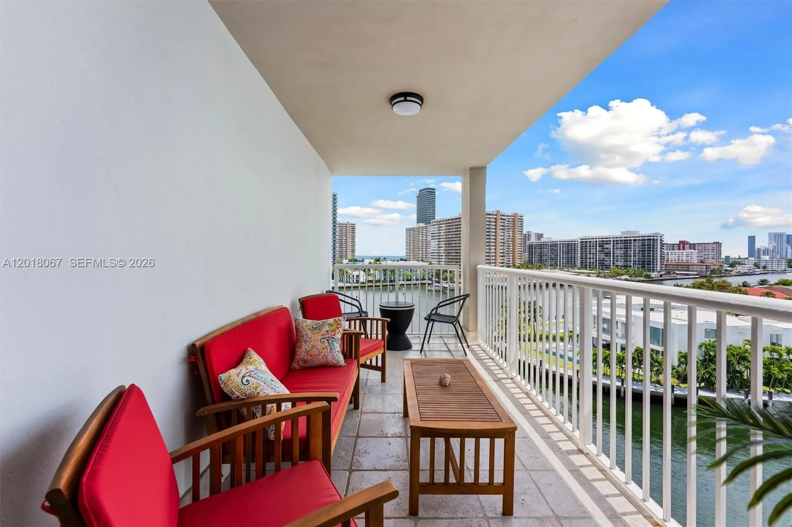 121 Golden Isles Dr # 707, Hallandale Beach FL 33009