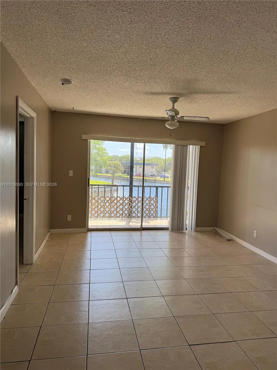 8020 N Colony Cir N # 209, Tamarac FL 33321