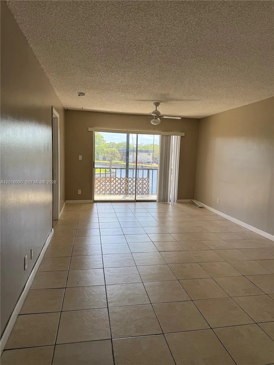 8020 N Colony Cir N # 209, Tamarac FL 33321