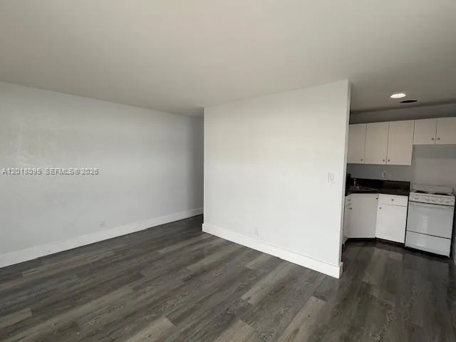 2880 SW 1st Street # 4, Fort Lauderdale FL 33312