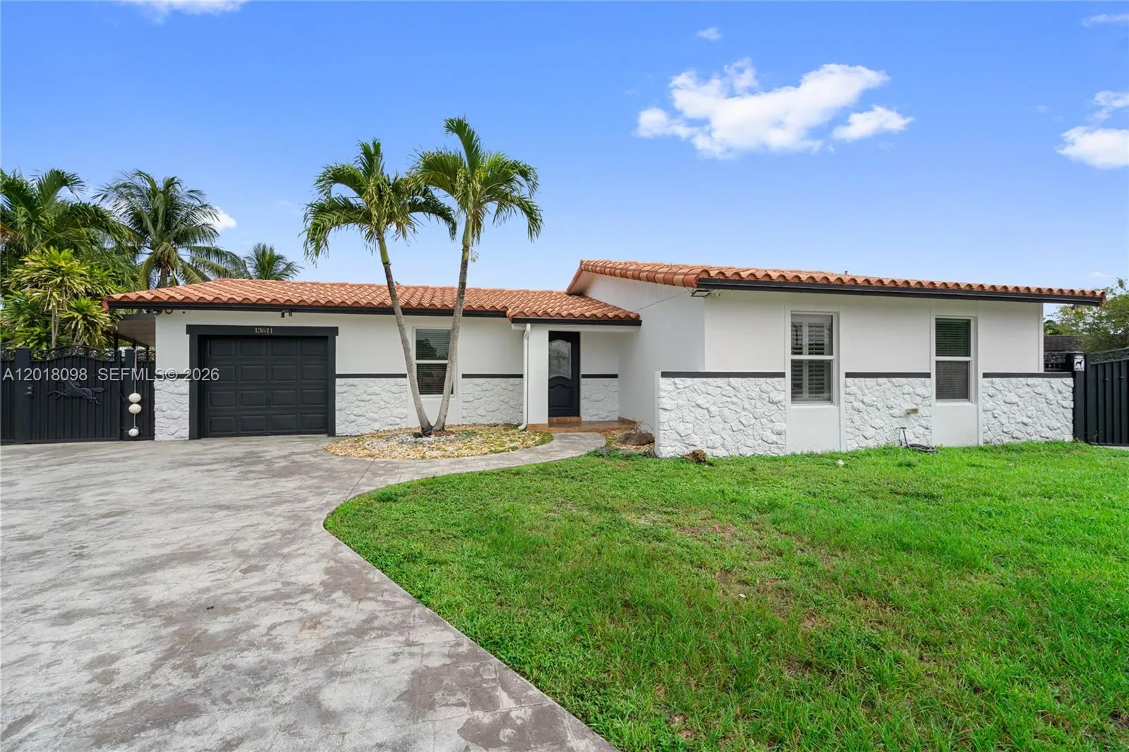 13611 SW 77th St, Miami FL 33183