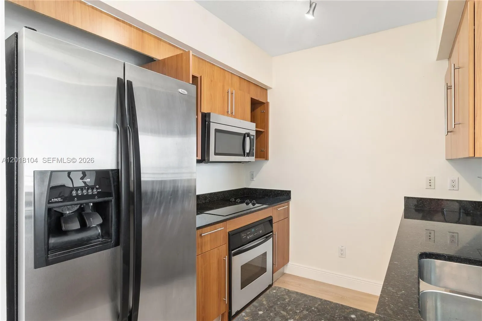 325 S Biscayne # 1718, Miami FL 33131