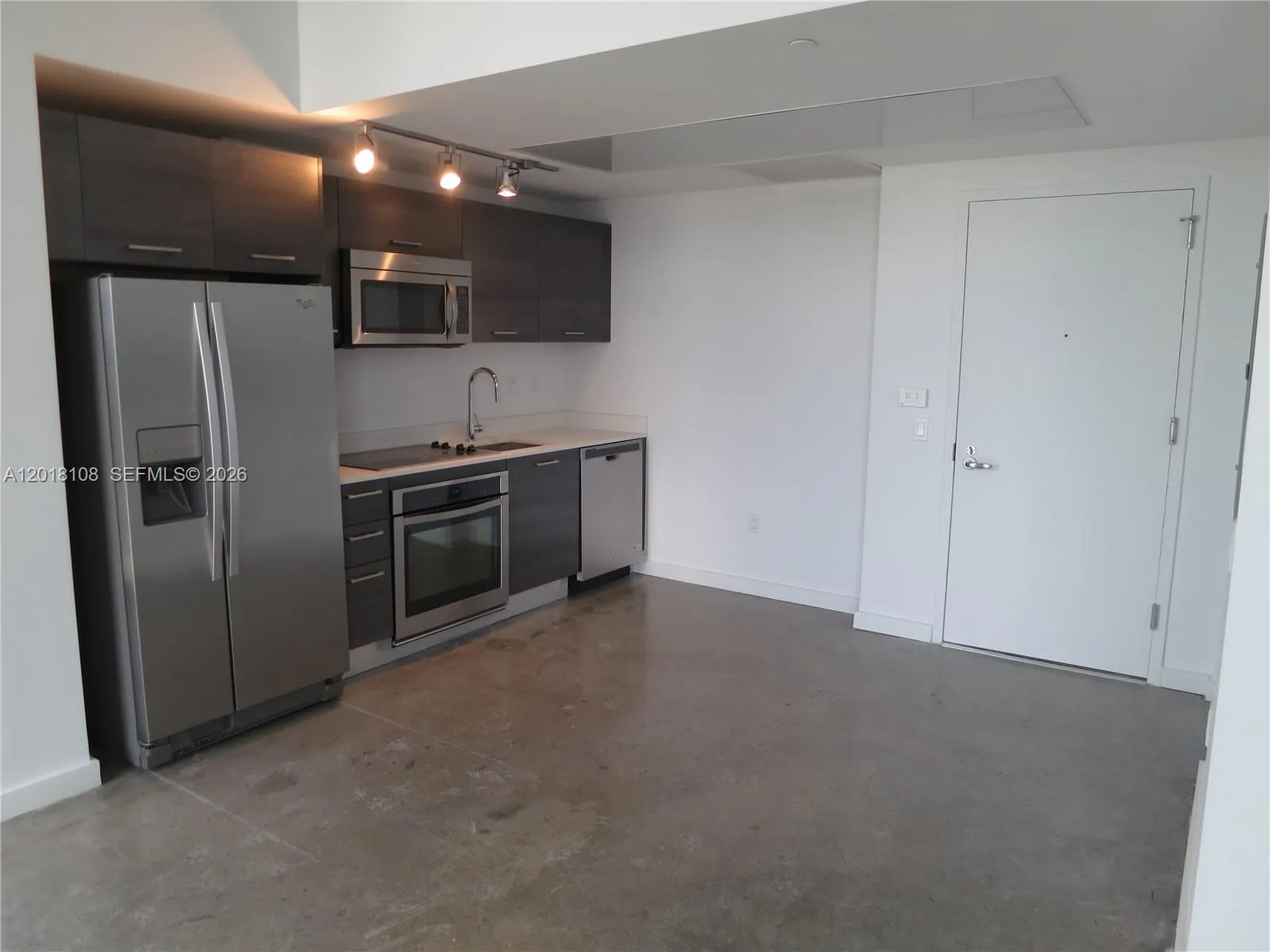 151 SE 1 St # 3204, Miami FL 33131