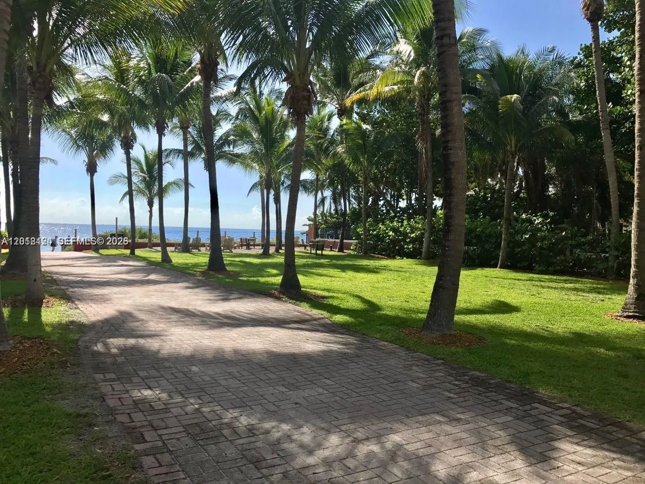 100 Sunrise Dr # 6, Key Biscayne FL 33149