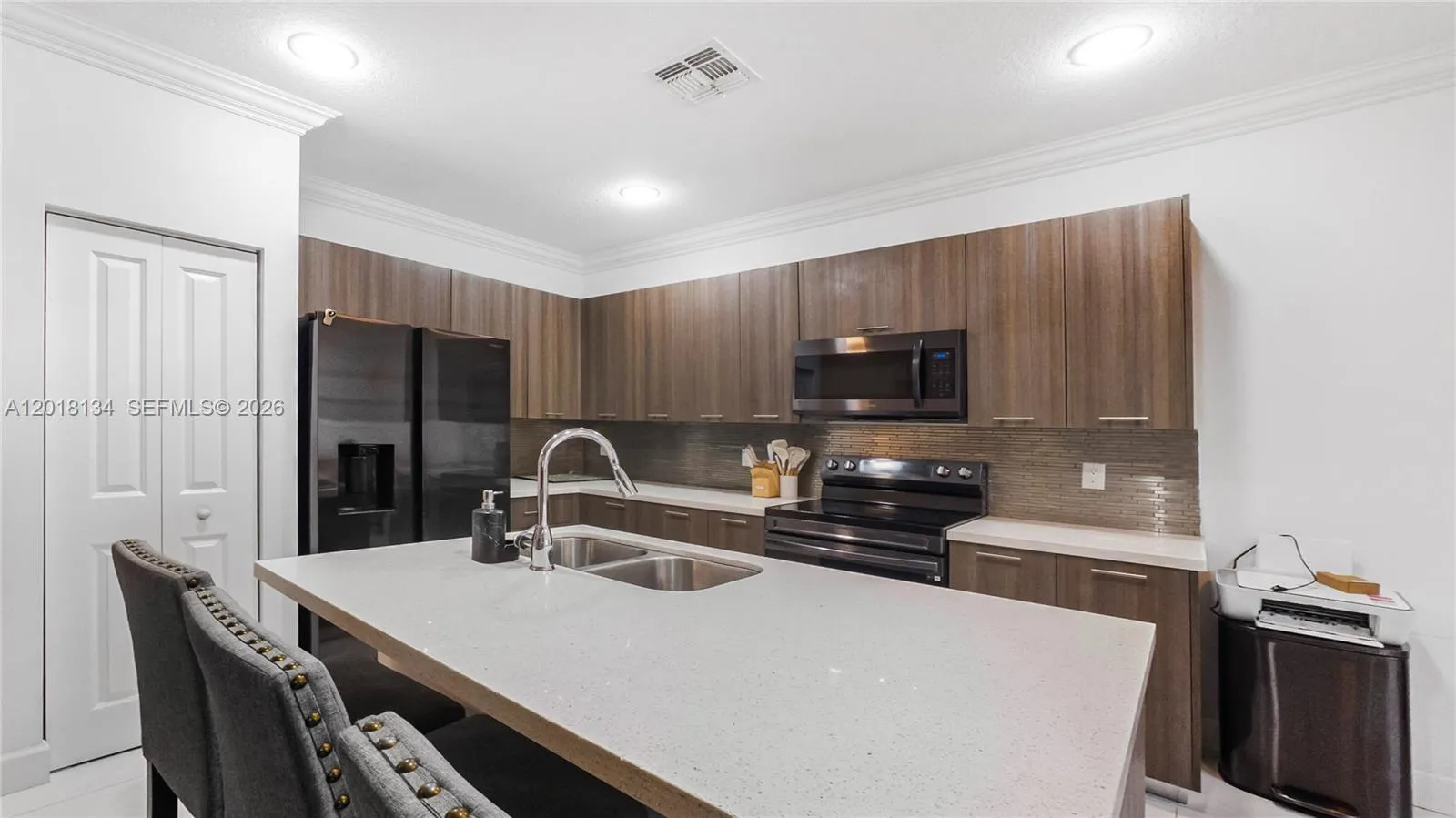 4909 NW 59th St, Tamarac FL 33319