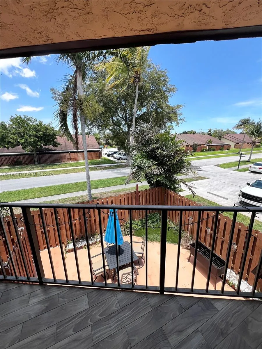 192 Springdale Cir # 192, Palm Springs FL 33461