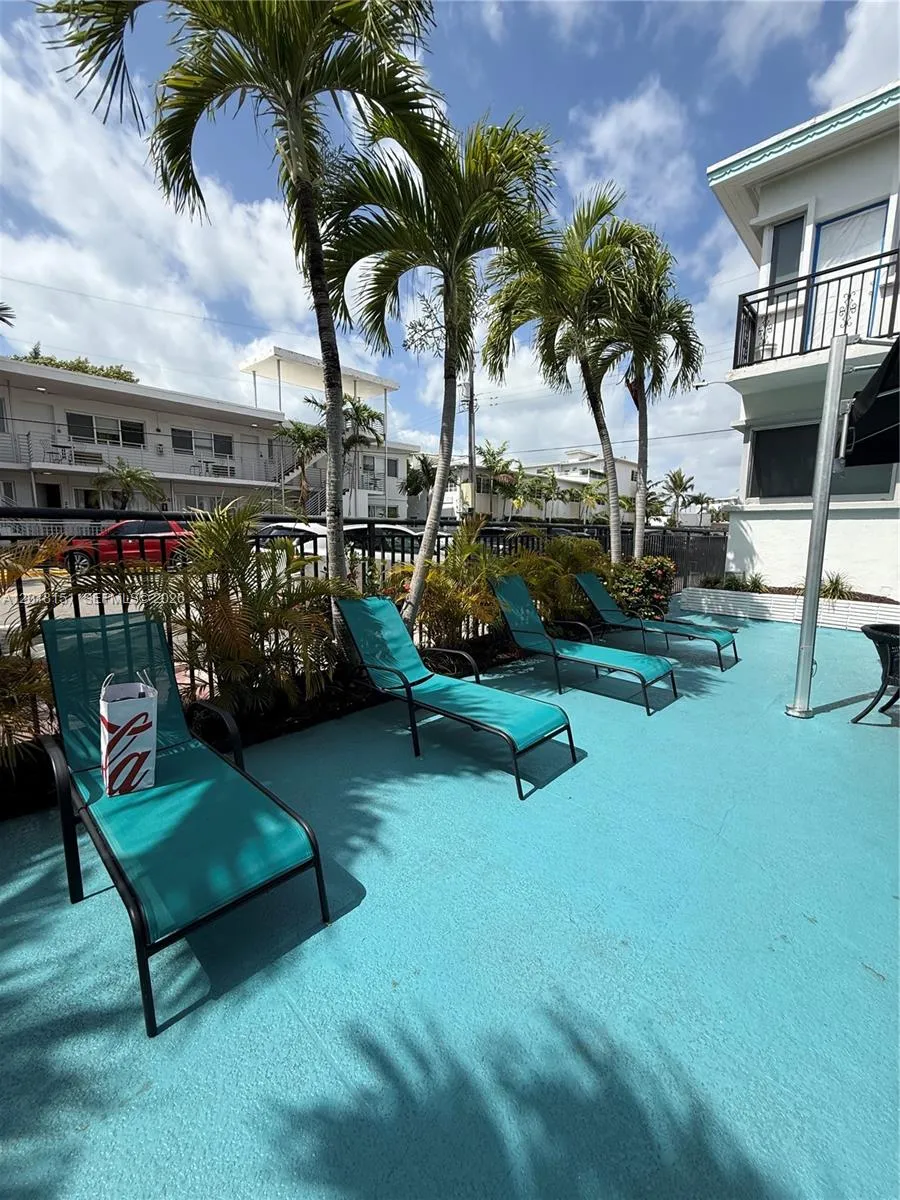 7710 Harding Ave # 1, Miami Beach FL 33141