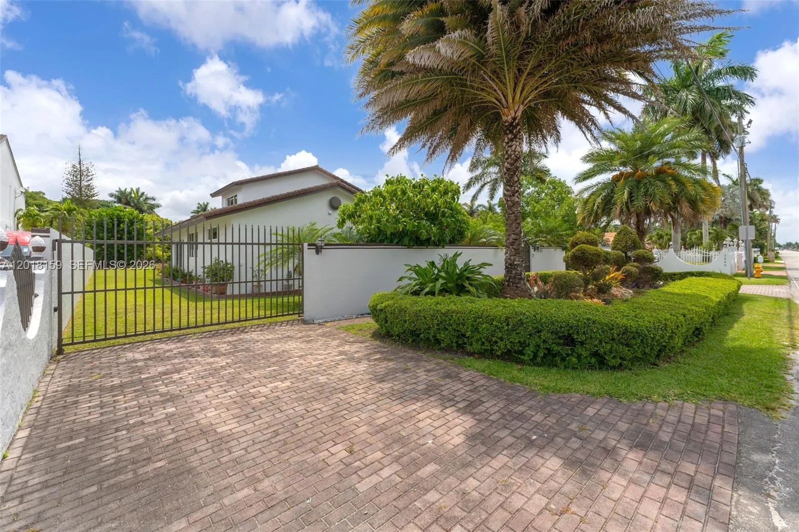 3285 SW 132nd Ave, Miami FL 33175
