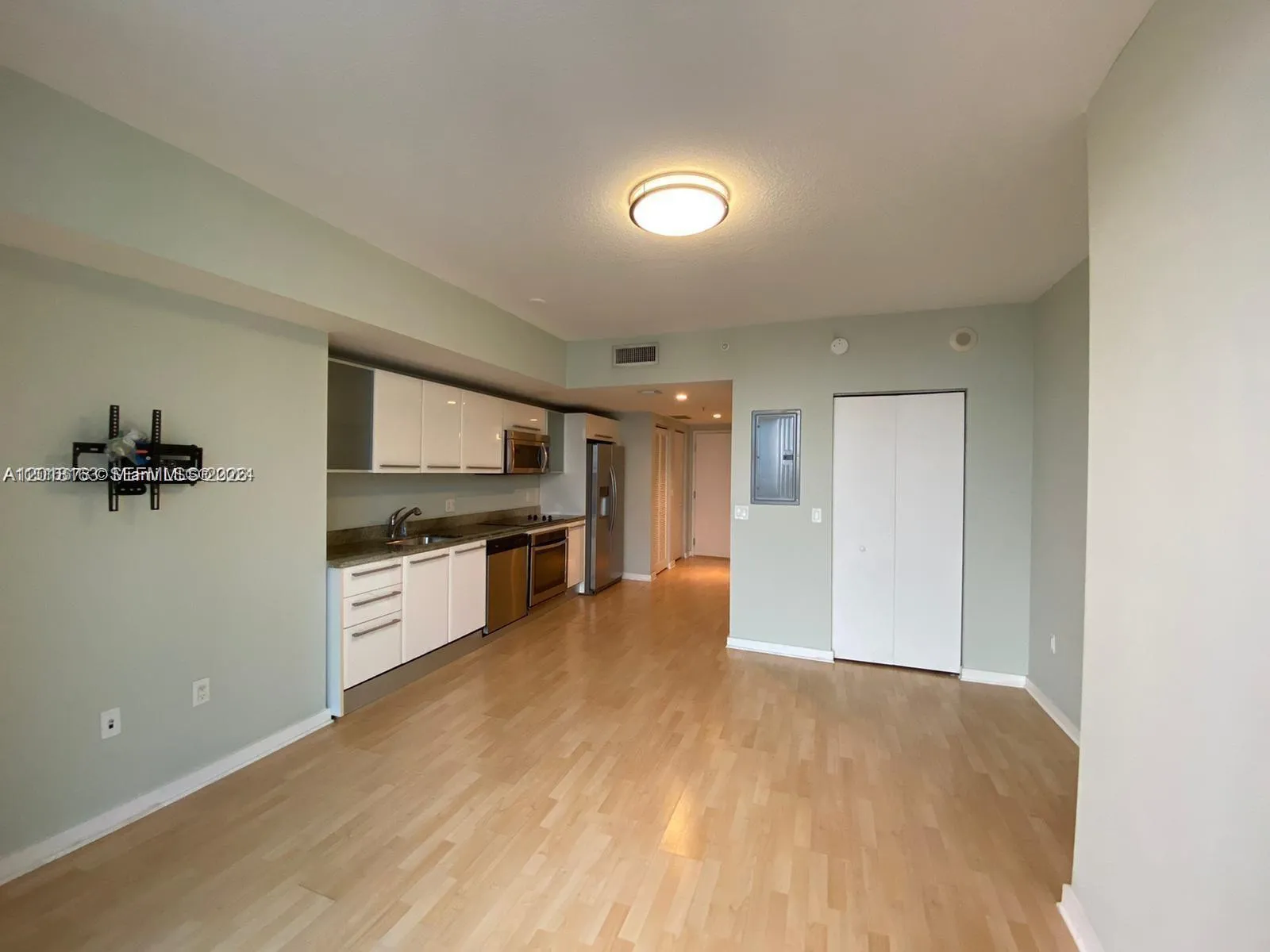 185 SW 7th St # 3306, Miami FL 33130