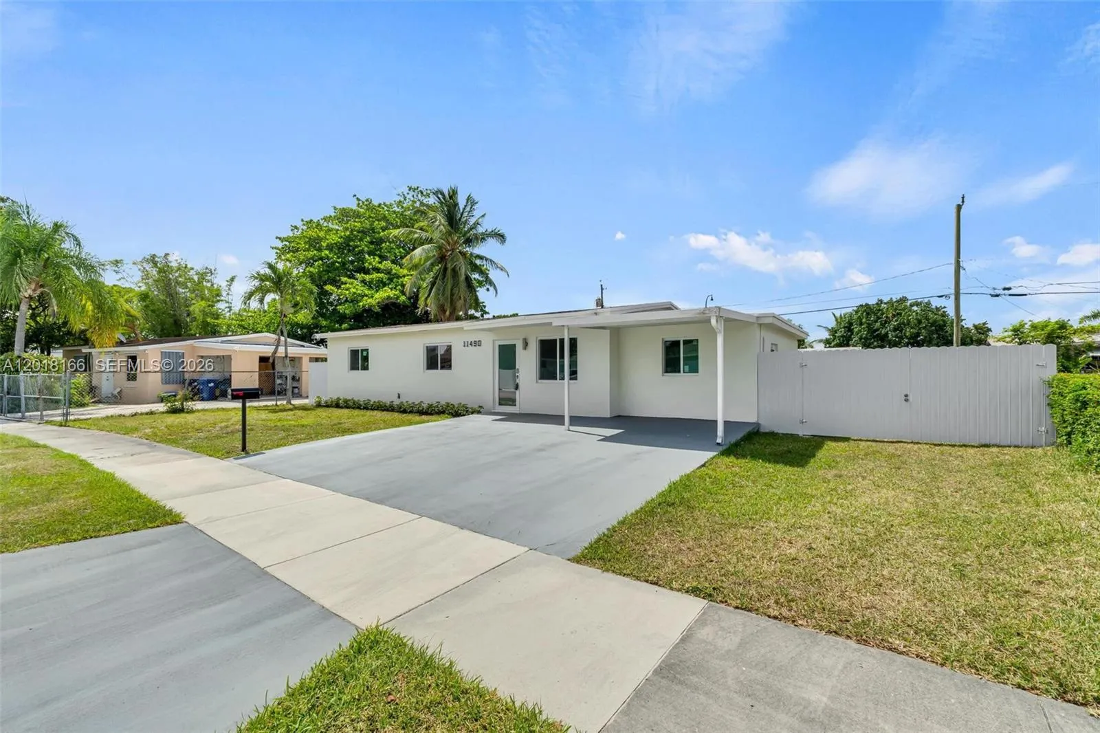 11490 Pinkston Dr, Miami FL 33176