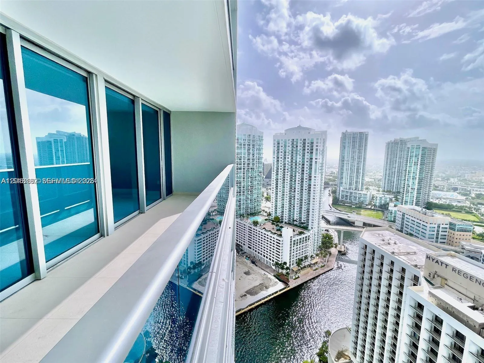 200 Biscayne Boulevard Way # 3110, Miami FL 33131