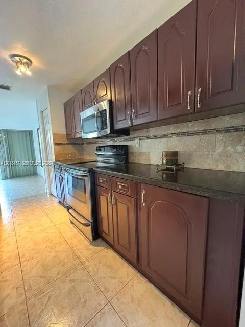 3 bedroom 2 bath for sale at 835 NW 81st Way # 5, Plantation FL 33324