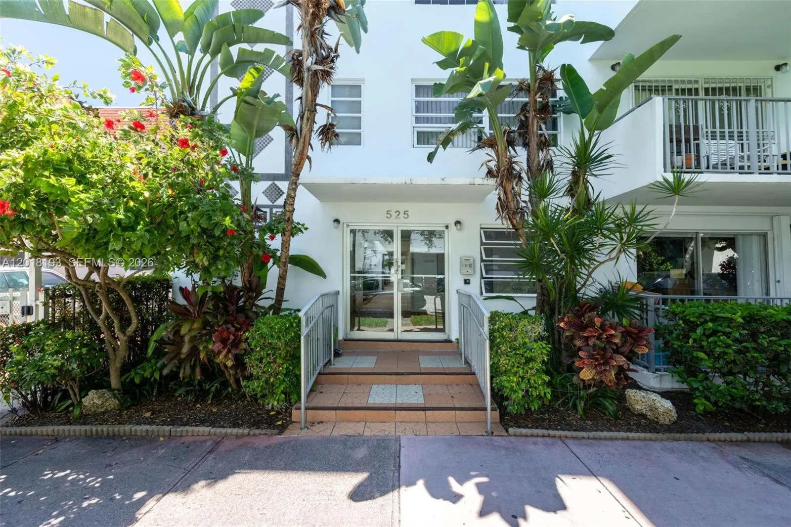 1 bedroom 1 bath for sale at 525 Meridian Ave # 305, Miami Beach FL 33139