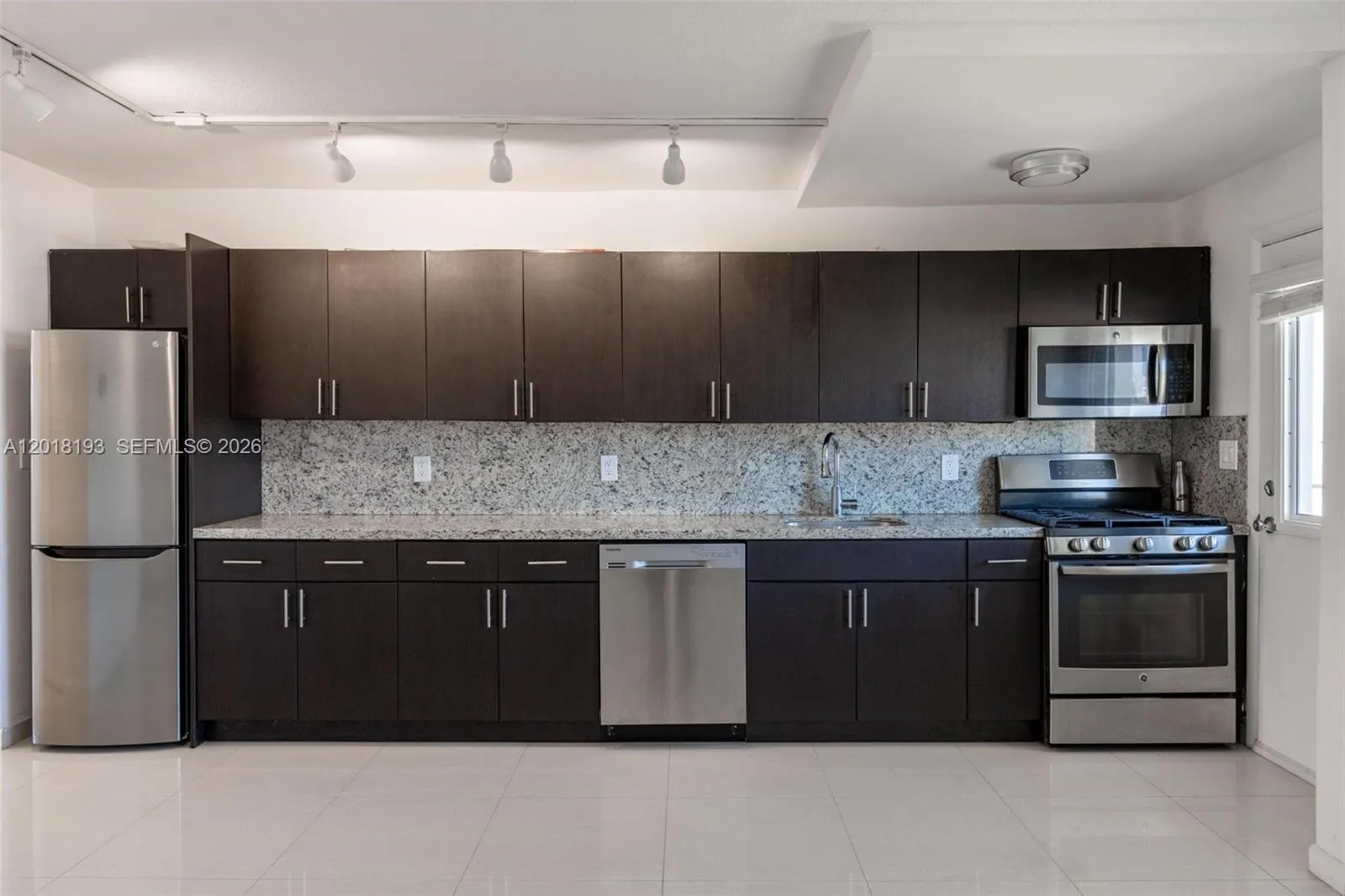 525 Meridian Ave # 305, Miami Beach FL 33139