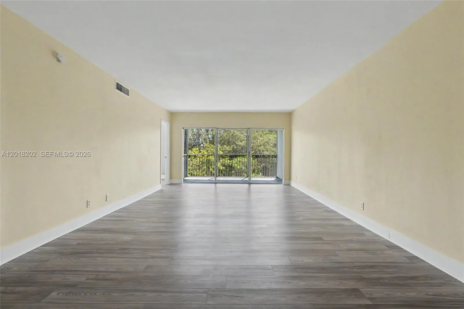 3250 N Palm Aire Dr # 406, Pompano Beach FL 33069