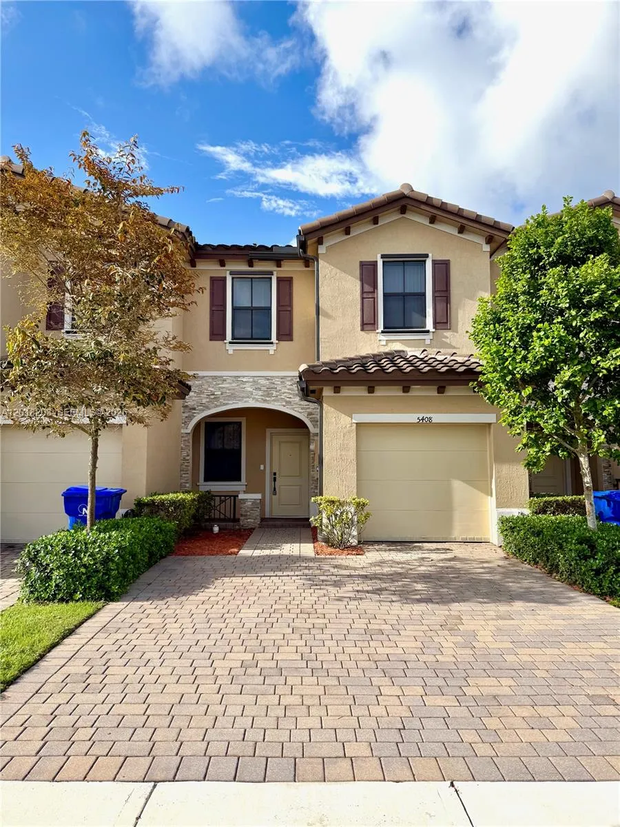 3 bedroom 2 bath for sale at 5408 SW 14th Ct, North Lauderdale FL 33068