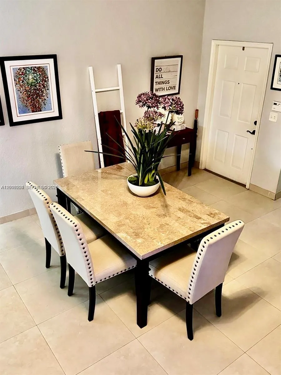 4142 Forest Dr, Weston FL 33332
