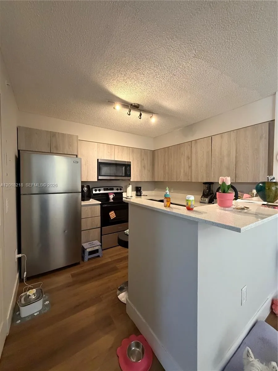 4320 NW 107th Ave # 1, Doral FL 33178