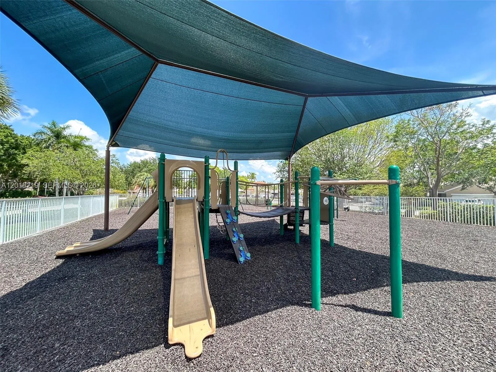 2042 Madeira Dr, Weston FL 33327
