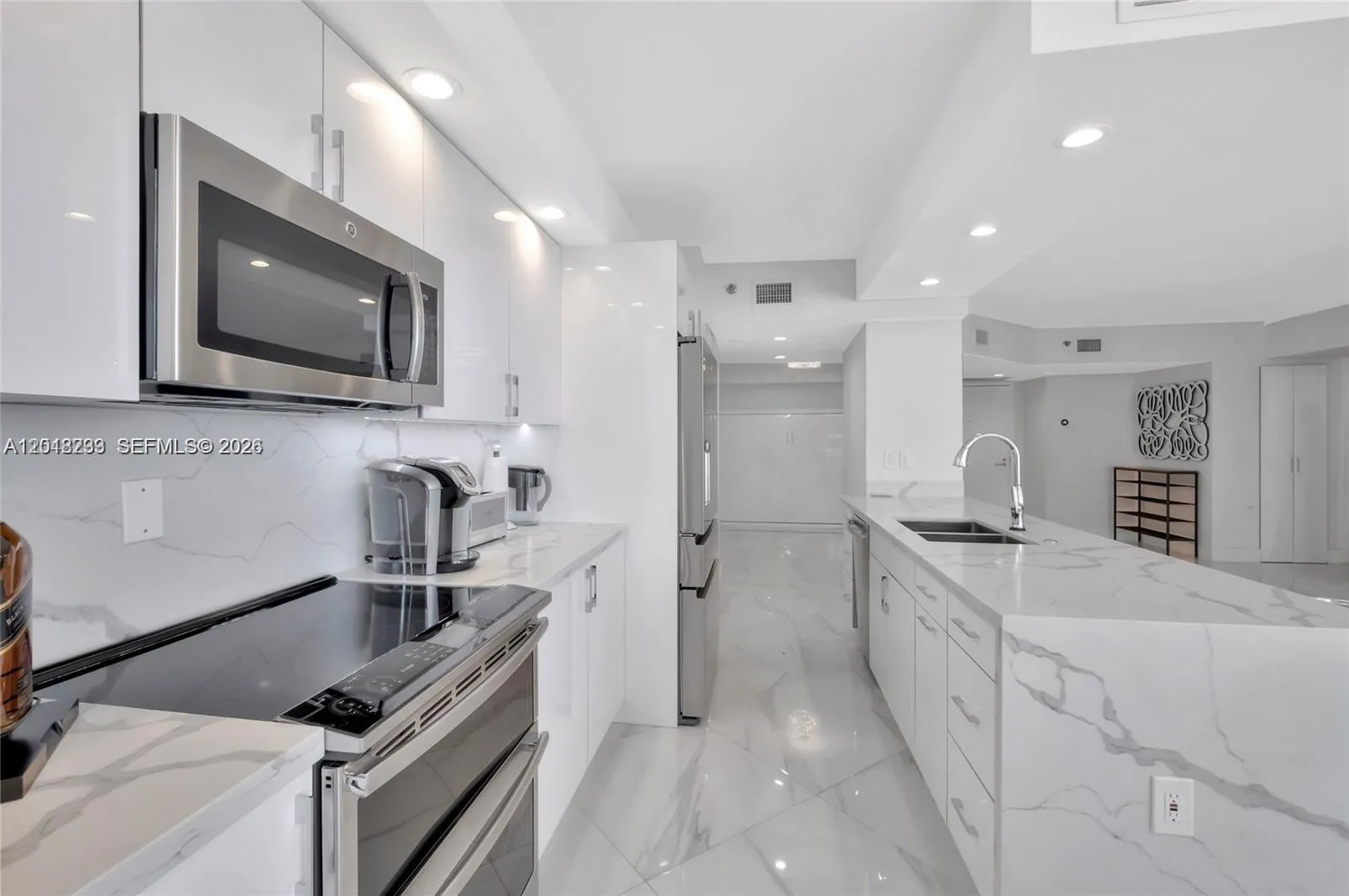 16425 Collins Ave # 1612, Sunny Isles Beach FL 33160
