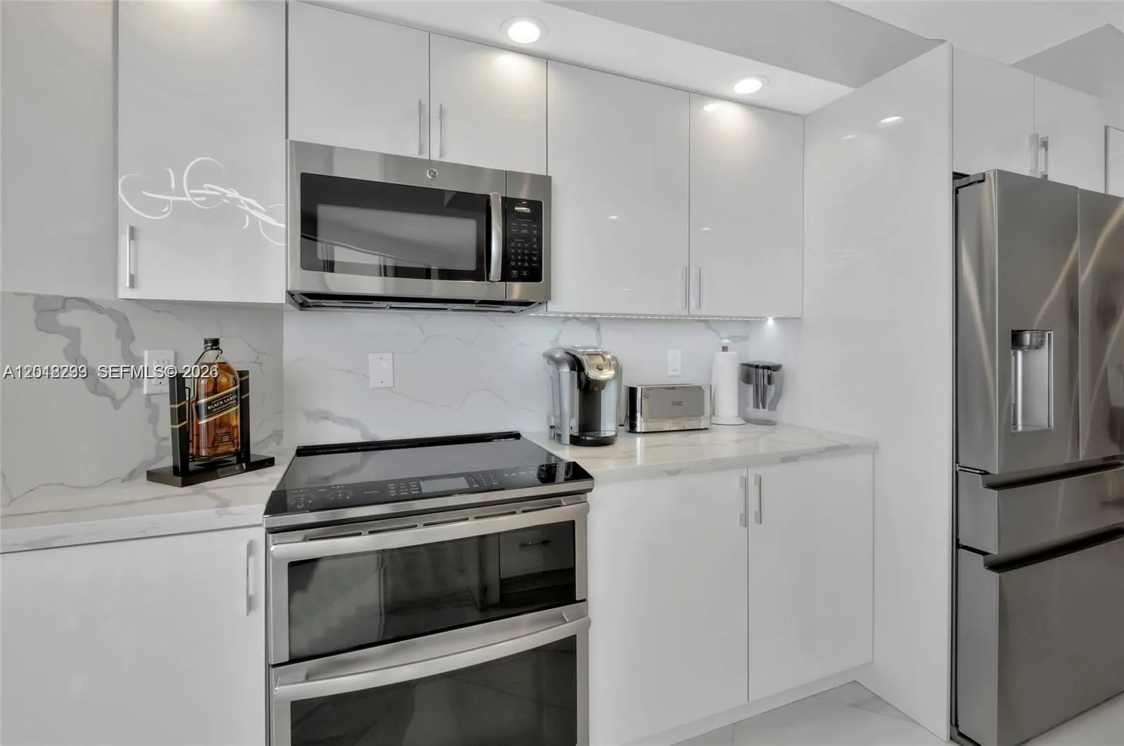 16425 Collins Ave # 1612, Sunny Isles Beach FL 33160