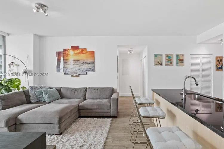 79 SW 12th St, Miami FL 33130