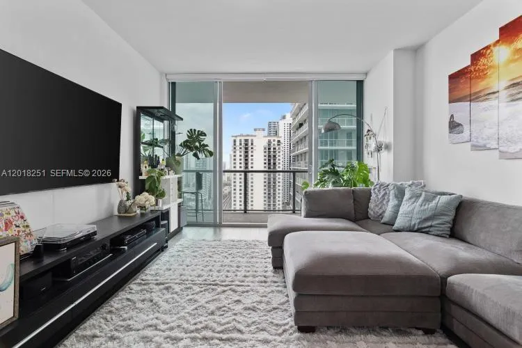 79 SW 12th St, Miami FL 33130