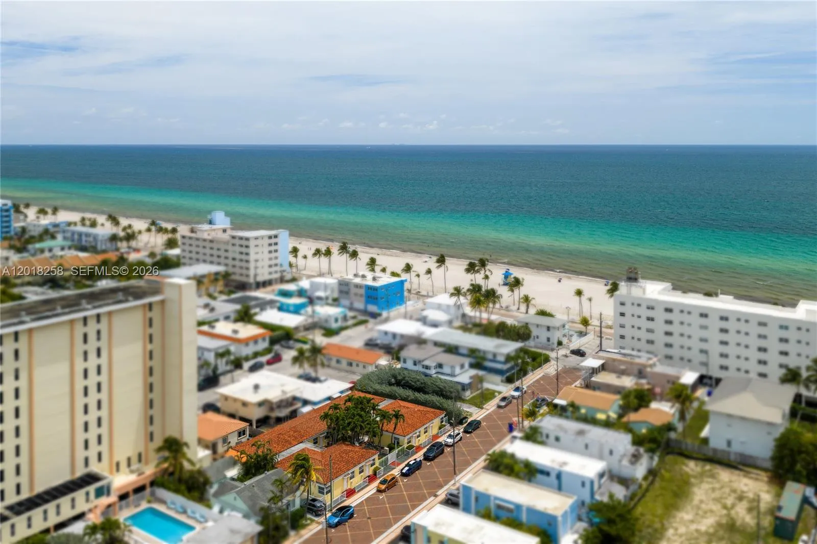 for sale at 335 Georgia St, Hollywood FL 33019