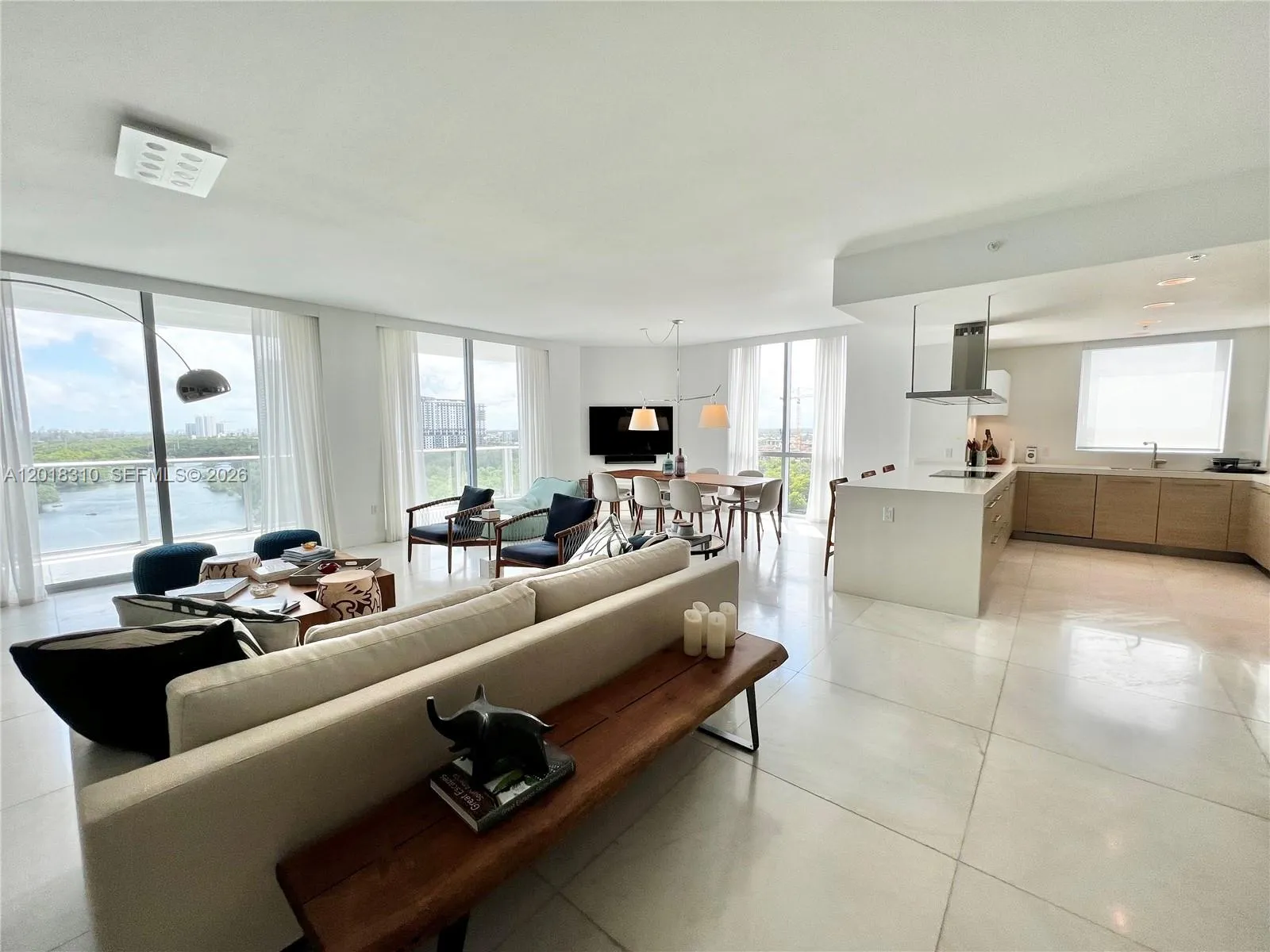 17111 Biscayne Blvd # 1102, North Miami Beach FL 33160