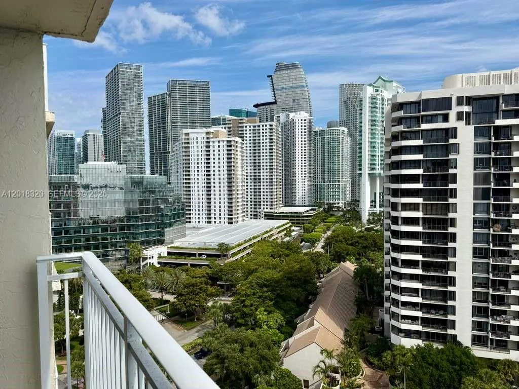 770 Claughton Island Dr # 1805, Miami FL 33131