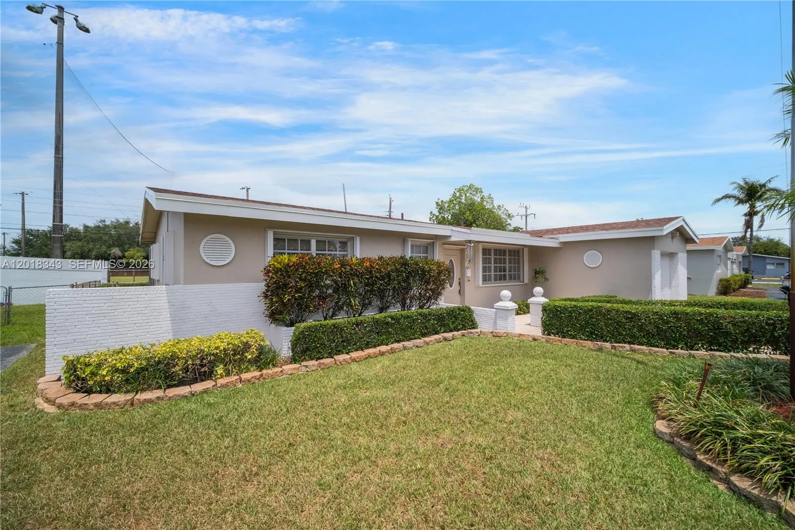 810 NW 78th Ave, Pembroke Pines FL 33024