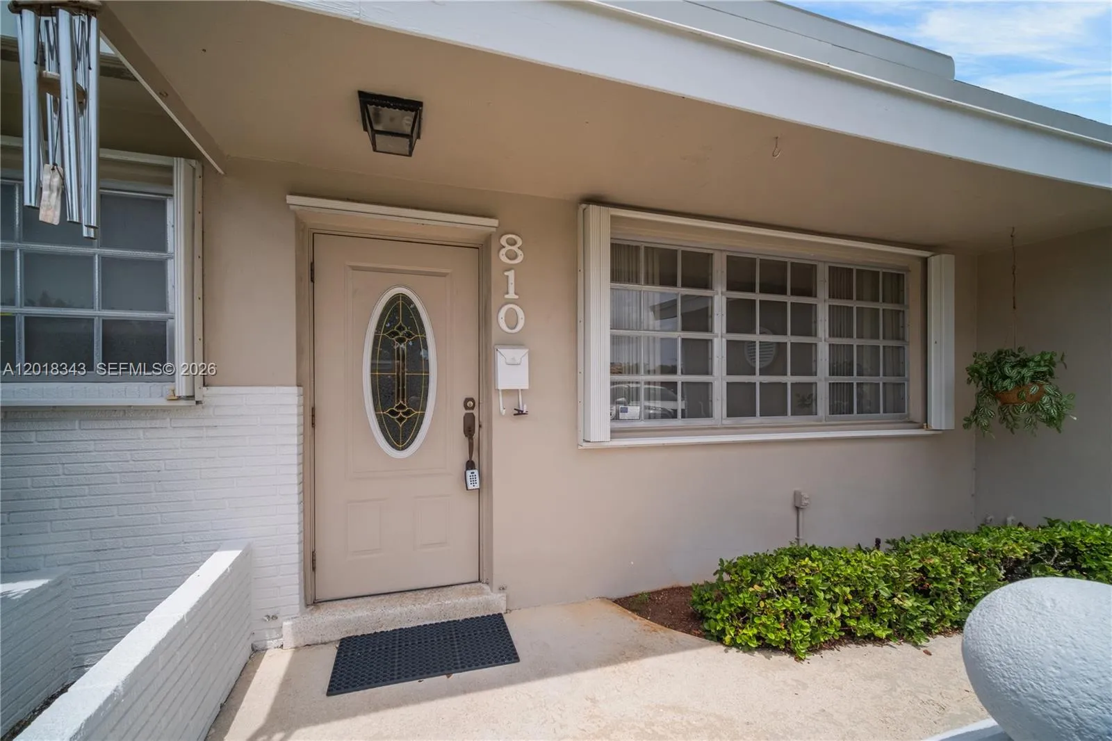 810 NW 78th Ave, Pembroke Pines FL 33024