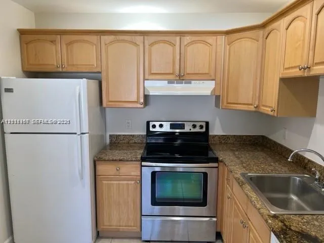 594 Saxony M # 594, Delray Beach FL 33446