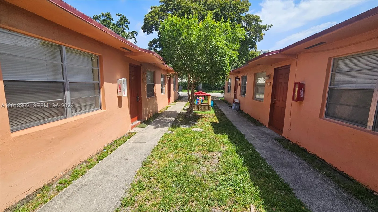 860 SW 6th Ct # 3, Pompano Beach FL 33060