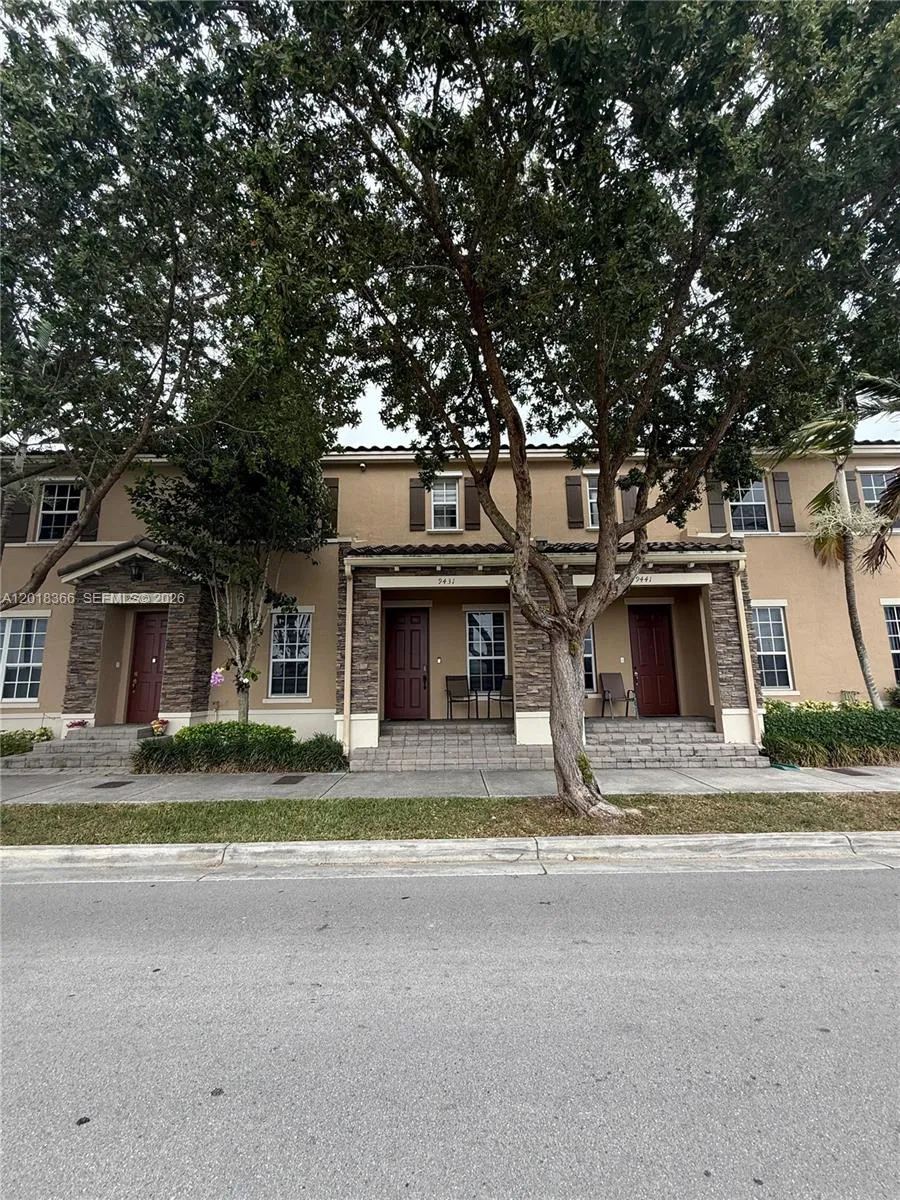 9431 SW 172nd Ave, Miami FL 33196