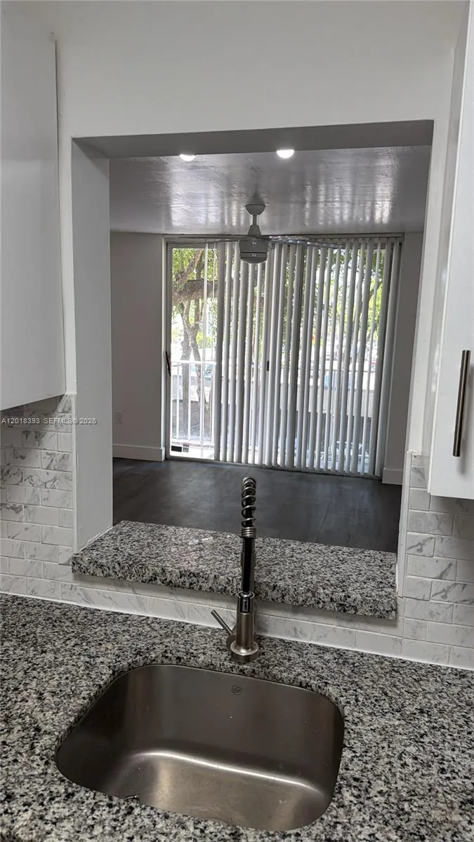 1740 NW N River Dr # 325, Miami FL 33125