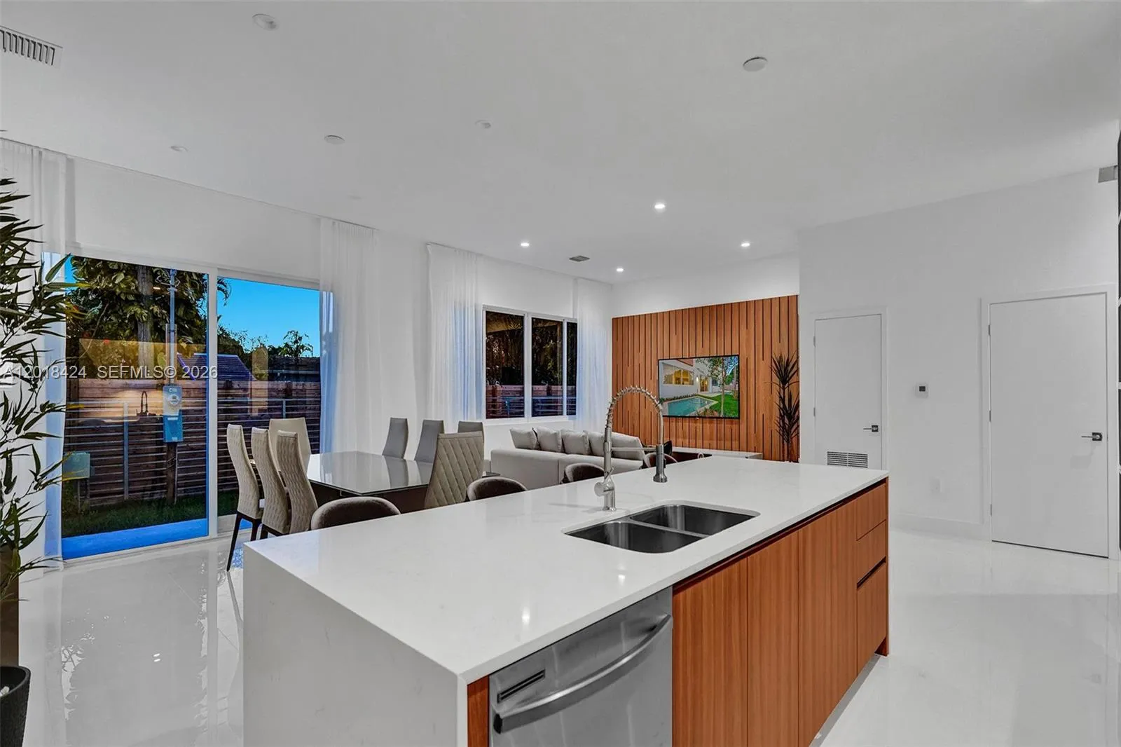1801 NE 13th St # 1821, Fort Lauderdale FL 33304