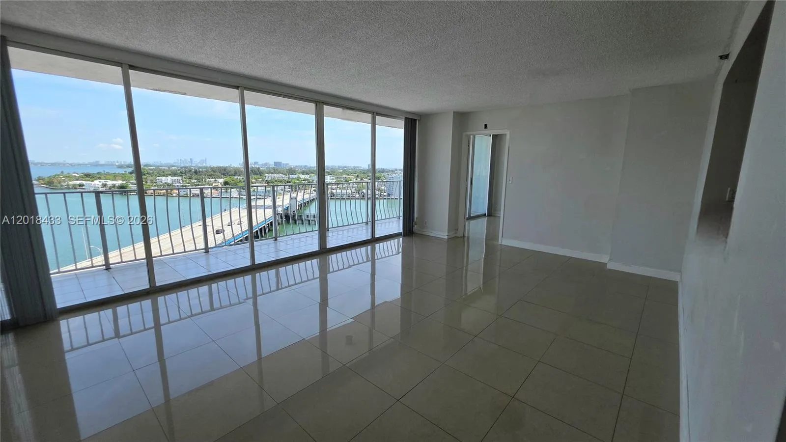 7601 E Treasure Dr # 1516, North Bay Village FL 33141