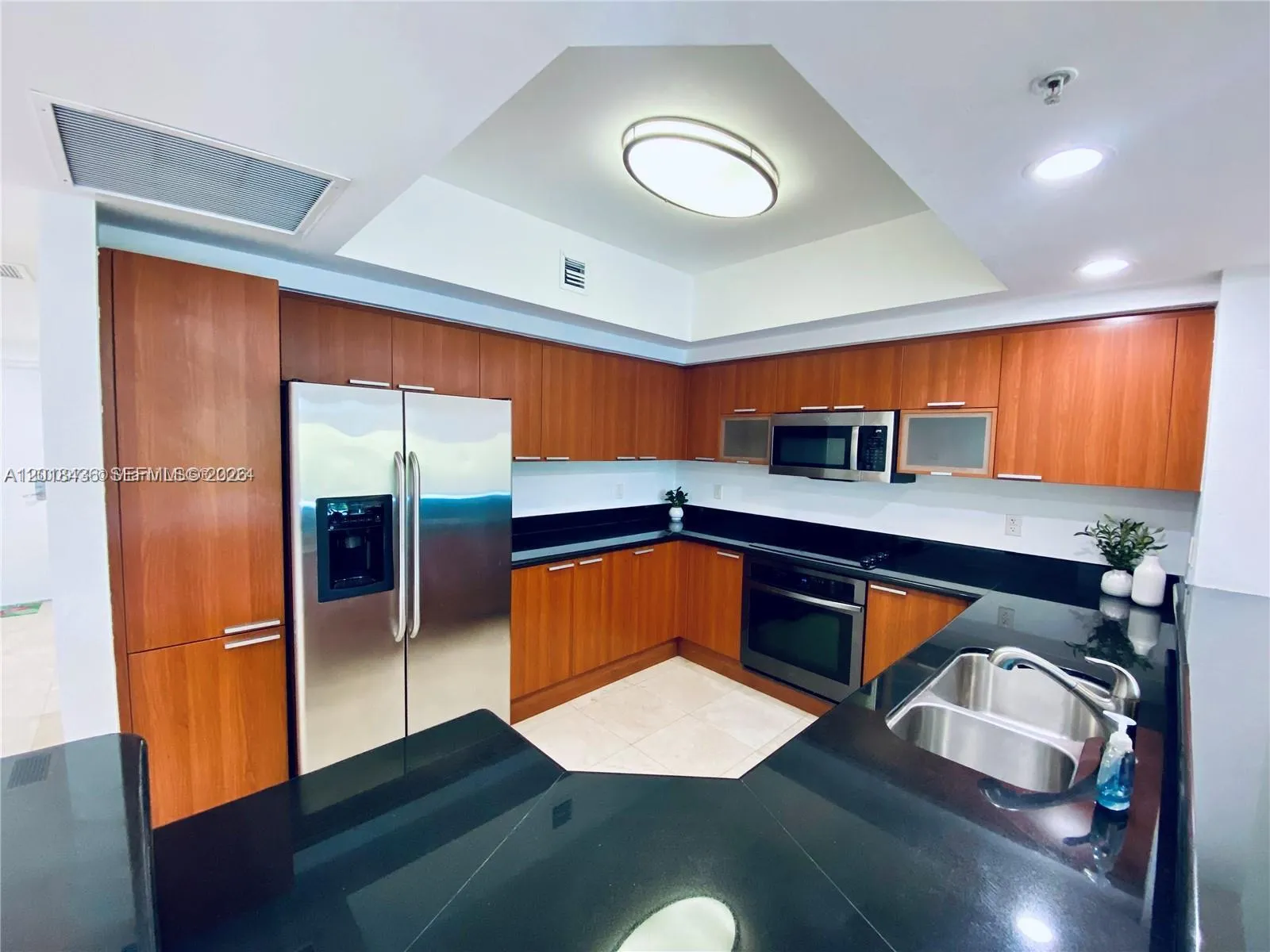 14951 Royal Oaks Ln # 405, North Miami FL 33181