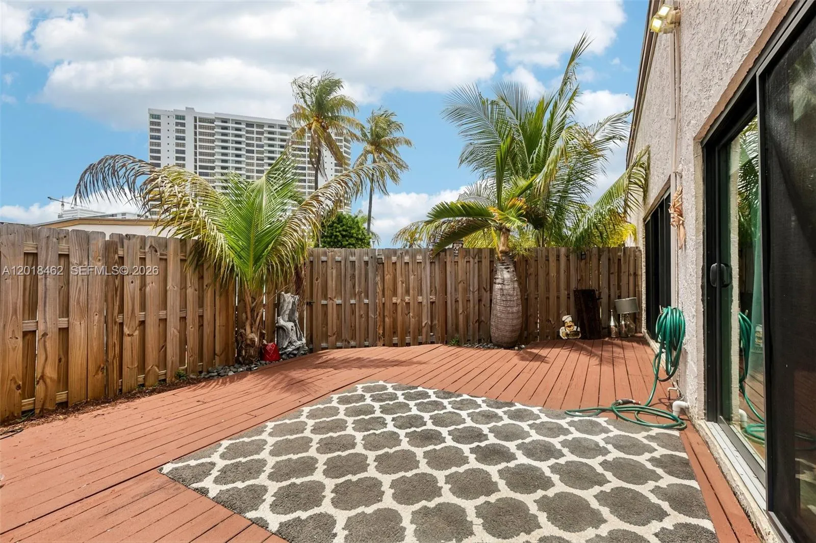2731 S Parkview Dr, Hallandale Beach FL 33009