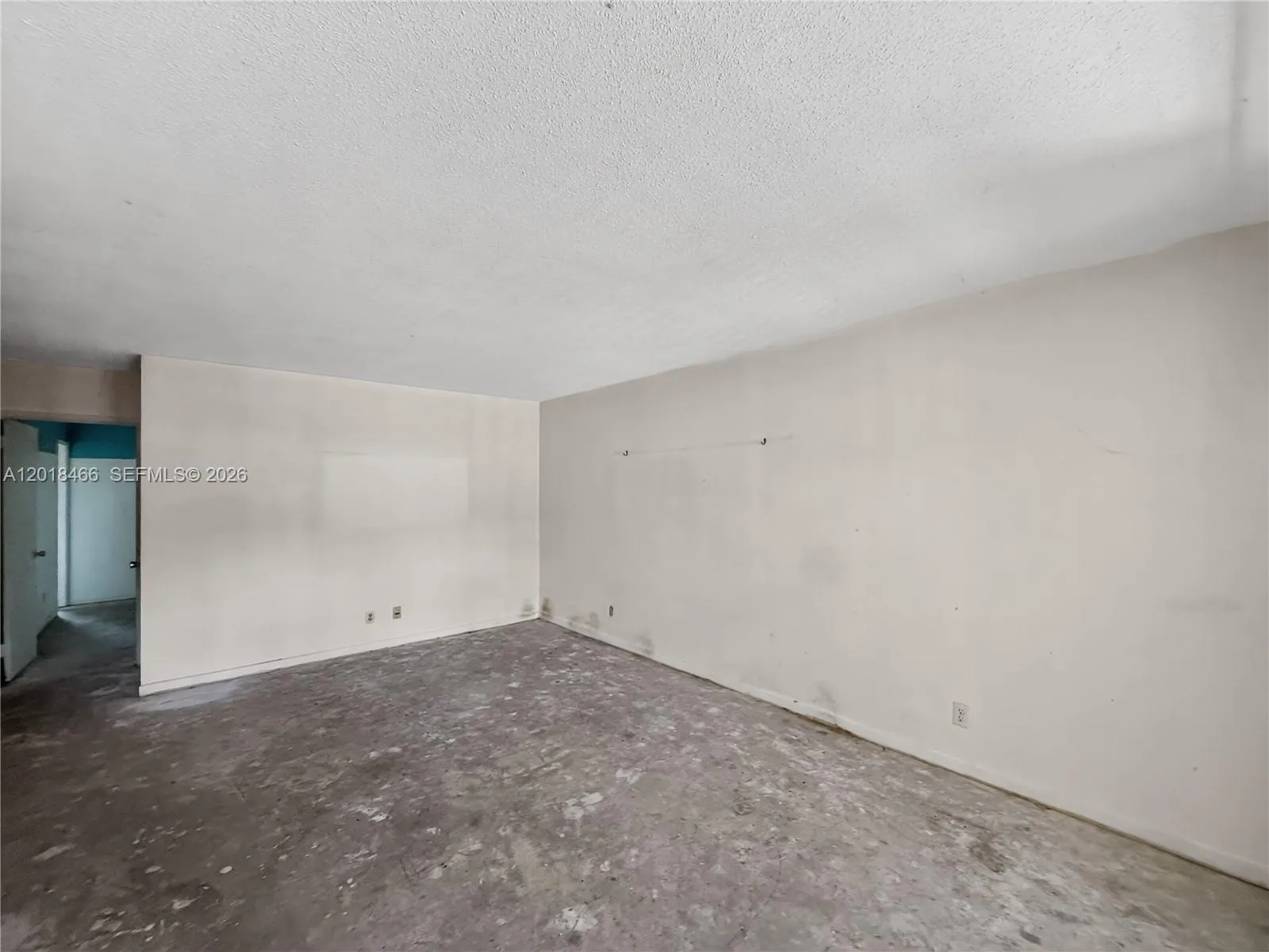 2050 NE 39th St # W112, Lighthouse Point FL 33064