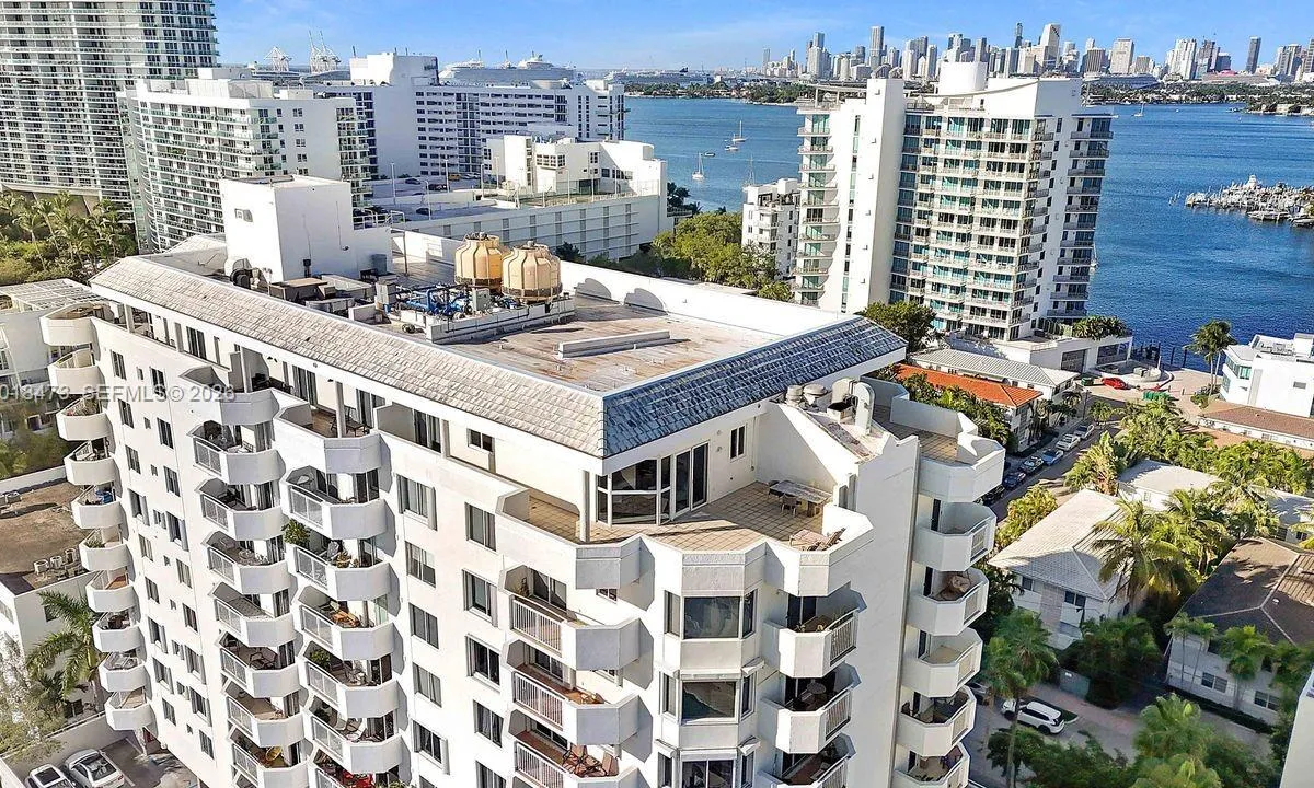 1621 Bay Rd, Miami Beach FL 33139