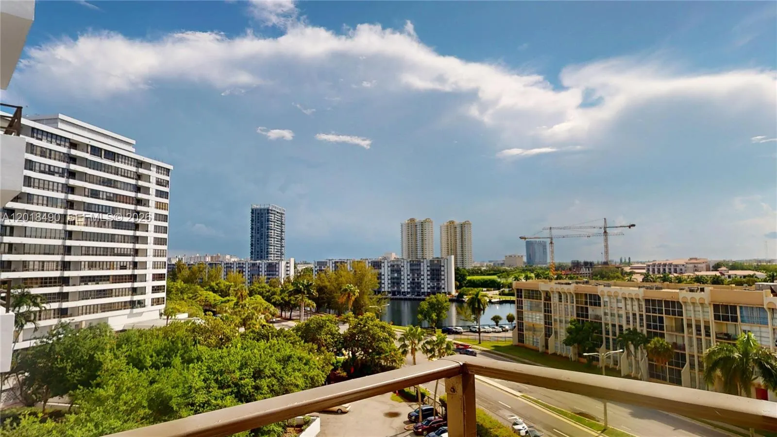 600 Three Islands Blvd # 607, Hallandale Beach FL 33009