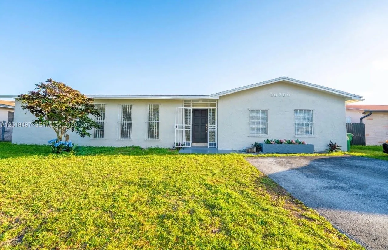 5 bedroom 3 bath for sale at 10750 SW 173rd St, Miami FL 33157