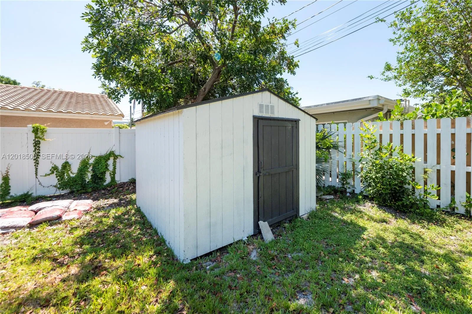 2308 SE 18 St, Fort Lauderdale FL 33316